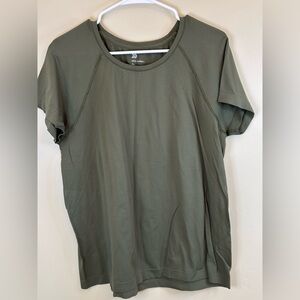 XXL All in motion Olive Green Performance Tee
